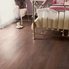 Montaggio parquet Ikea