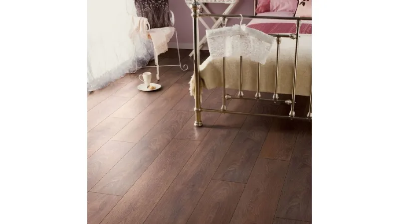 Montaggio parquet Ikea