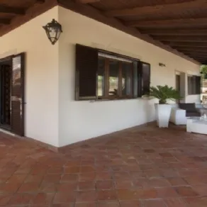 Pavimento esterno in cotto di Maro Cristiani