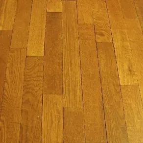 Pavimento per esterno in legno a listoni