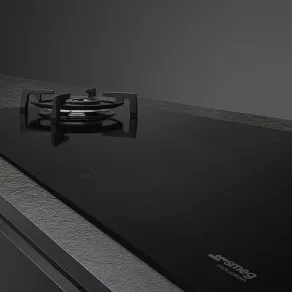 Smeg PM3953D, la novità tra i piani combinati del brand