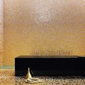 Piastrelle bagno con mosaico