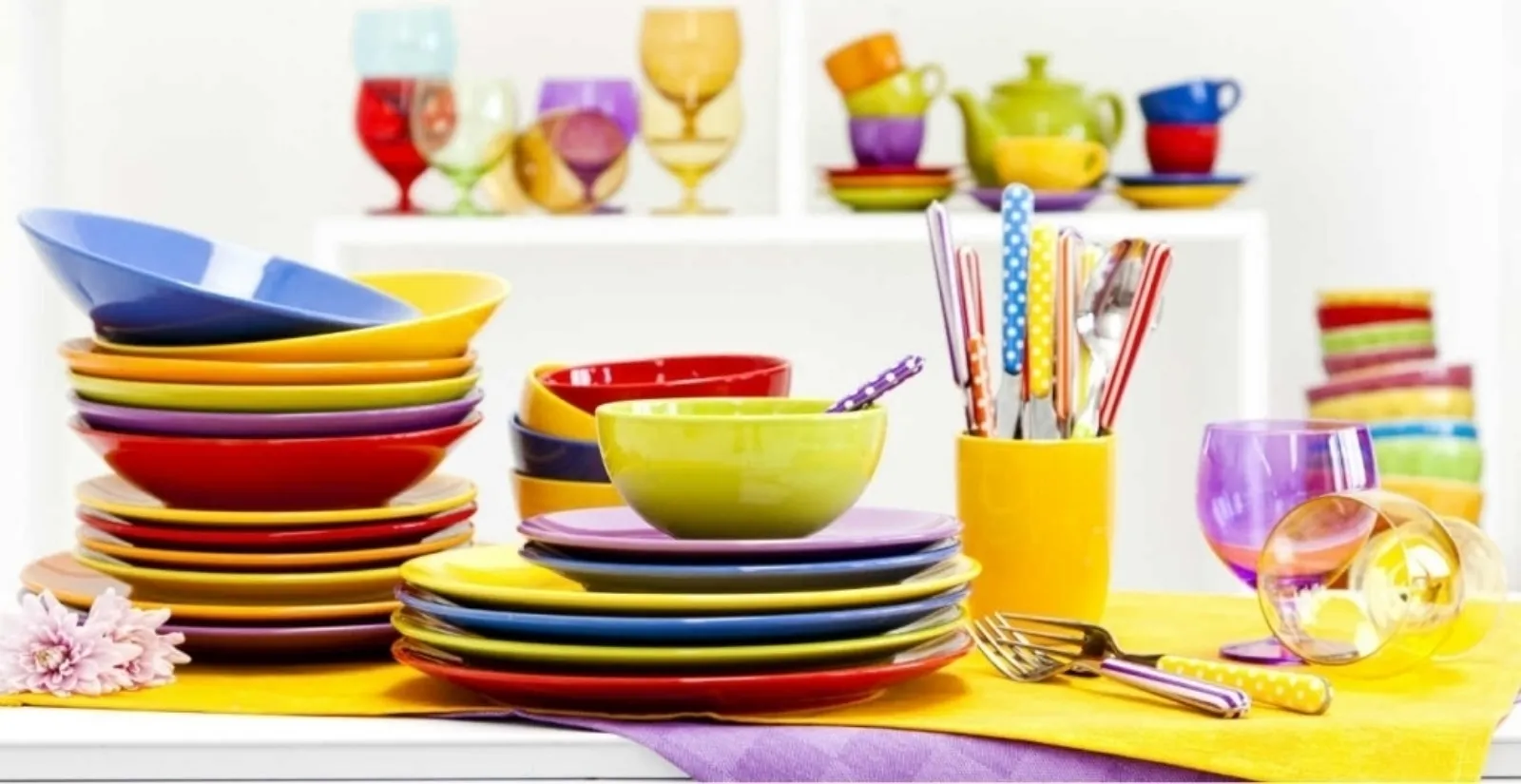 Set e Servizi di Piatti Moderni Colorati Decorati Vendita Online