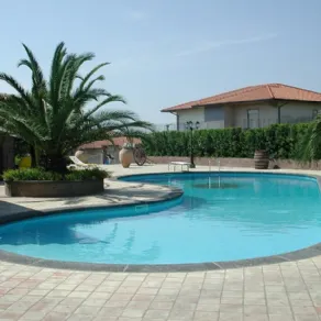 Modello di piscina interrata