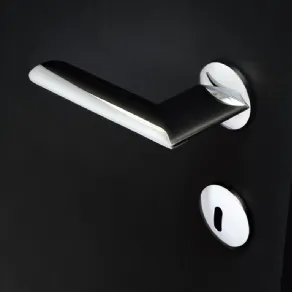 maniglie in acciaio cromato