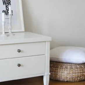 Un esempio di pouf Ikea alseda