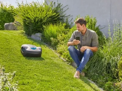 Prato perfetto con il robot rasaerba Sileno life di GARDENA