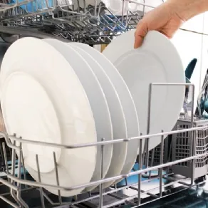 Pulire la lavastoviglie con bicarbonato