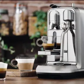 Macchina caffè Creatista Plus Nespresso