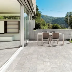 Come pulire i pavimenti da esterno