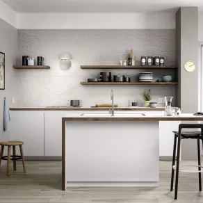 Le collezioni Treverkmore e Color Code di Marazzi per tanto candore in cucina