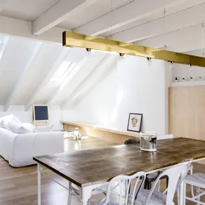 Trasformazione di una mansarda, progetto dello studio Archiplanstudio (Busto Arsizio)