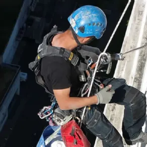 Lavoro dirRipristino dell’intonaco
