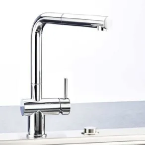 Il miscelatore sottofinestra permette di ottimizzare lo spazio disponibile in cucina