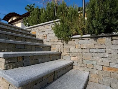 Scale esterne in pietra