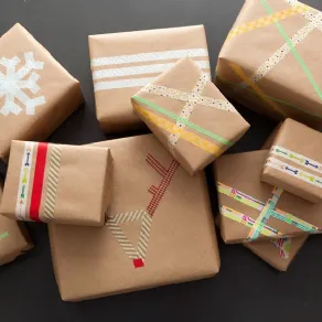 La carta di giornale per realizzare scatole regalo fai da te