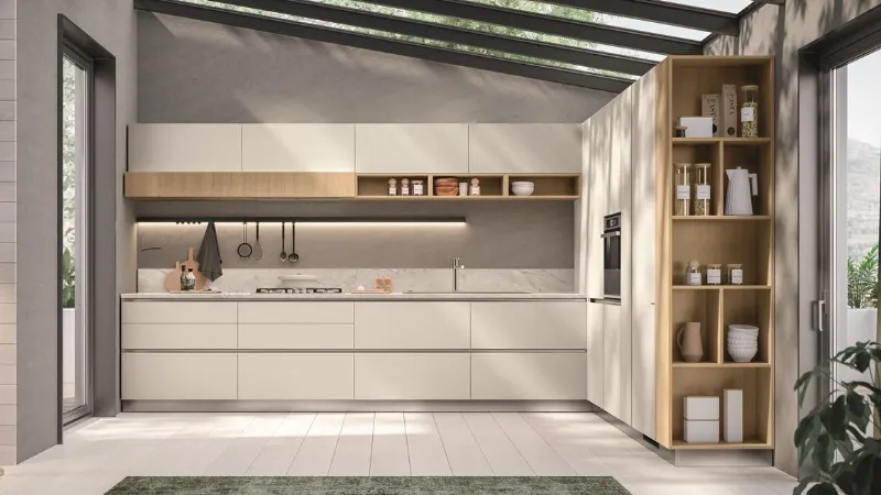 Pensili, scaffali, colonne per conservare e organizzare la dispensa nella cucina Lumina by Scavolini