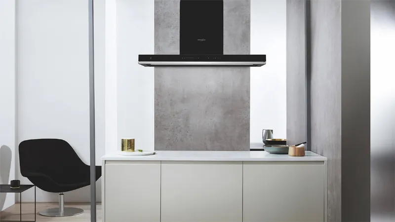 Cappa modello W Collection di Whirlpoll con connessione dati