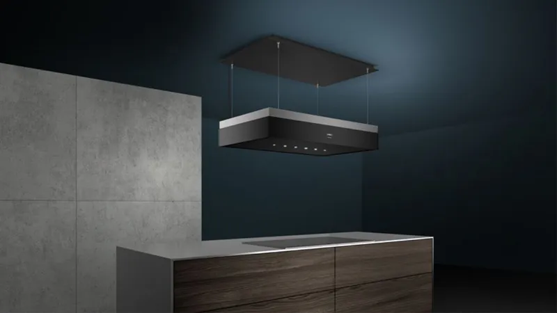 Cappa a soffitto con sistema estraibile di Siemens modello iQ700