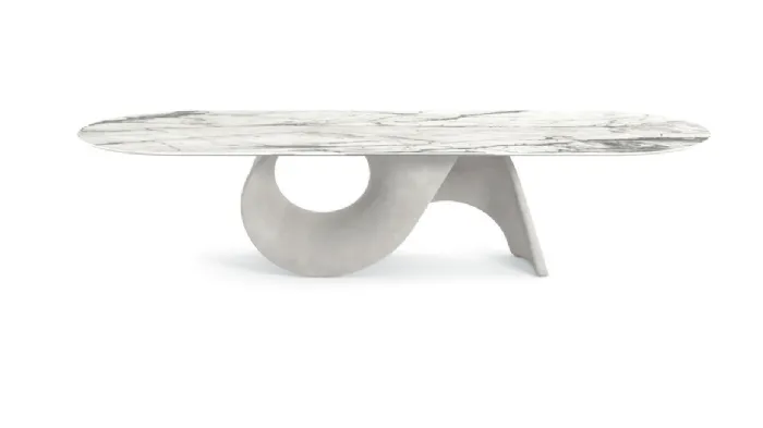 Tavolo Seashell di Calligaris con base scultorea in cemento