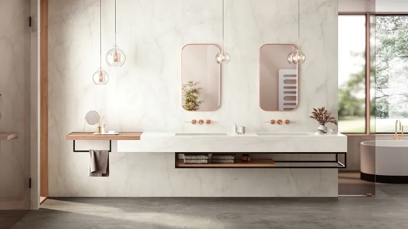 Effetto marmo per il gres della collezione bagno Calacatta Delicato by Atlas Plan