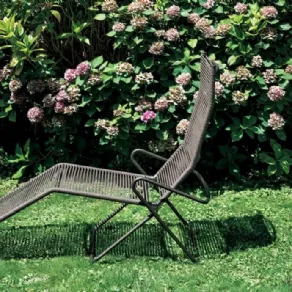 Harp 376 permette di sdraiarsi completamente