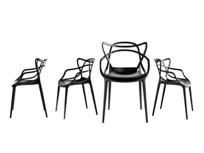 quattro vedute della seduta Masters in colore nera, profili e visione frontale