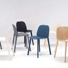 sedie colorate in legno