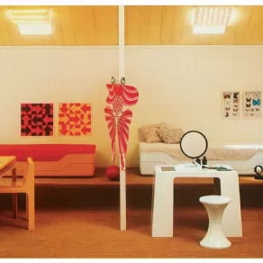 Scrittoio e sedia collezione Ozoo di Roche Bobois
