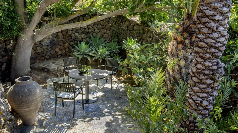 Set tavolo e sedie da giardino: come scegliere quello giusto