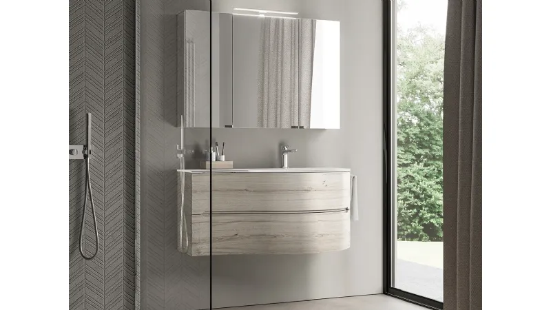 Ergonomia, eleganza e volumi compatti ma capienti per la base stondata sospesa