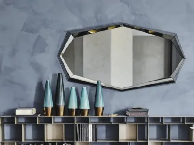Emerald Cattelan ha la cornice specchiata anche fumé
