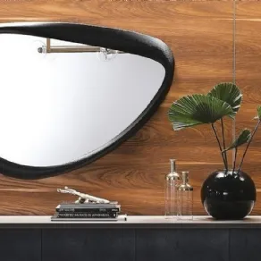 Soho di Ozzio ha delicate curve asimmetriche