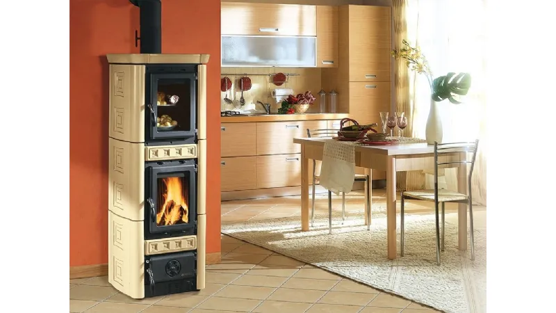 Stufa a legna con forno Nordica