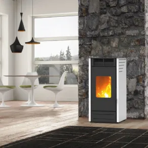 La stufa a pellet ad aria ventilata forzata Asia S1 di Karmek One