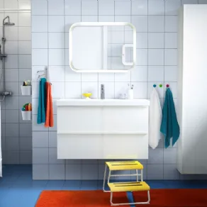 bagno con tappetto Toftbo Ikea
