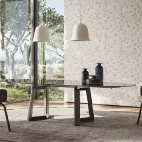 Tavolo allungabile ellittico in vetro modello Aliante di Natuzzi Italia