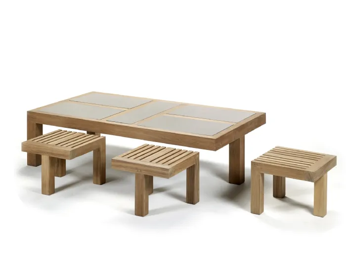Tavolo da esterno in legno