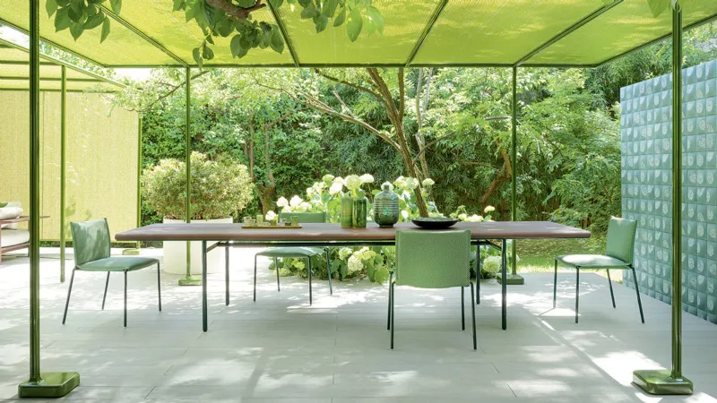 Tavolo Suzanne di Paola Lenti