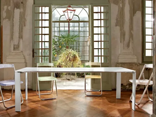 Tavolo Kartell Four rettangolare, in laminato e acciaio