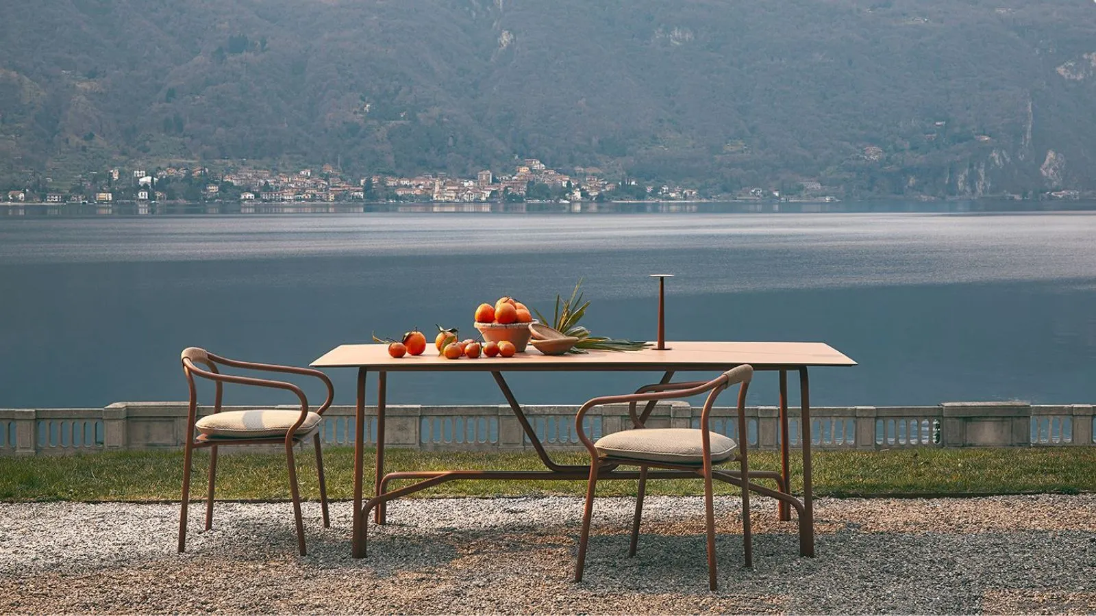 Tavolo da giardino: legno, plastica o alluminio?