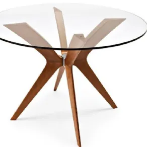 Tokyo, un tavolo dal design più classico