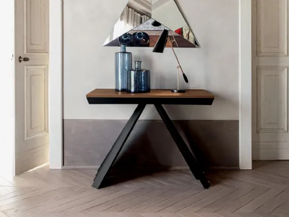 Ventaglio di Tonin Casa è la consolle allungabile dal design moderno