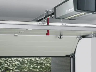 Tecnologia d'avanguardia con le nuove automazioni Hörmann per porte da garage