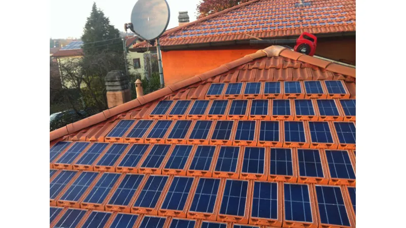 tegole fotovoltaiche su tetto