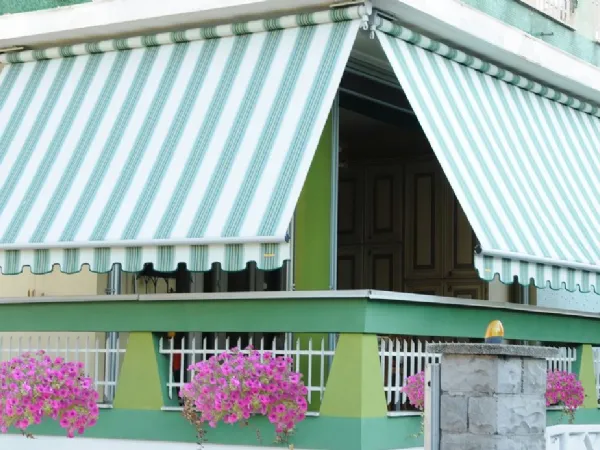 Tenda a bracci realizzata da Abatenda