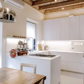 Modello in Corian G180 di TM Italia Cucine 