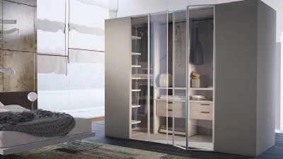 È autoportante e caratterizzata da tante configurazioni la cabina armadio Stand Up di Dielle Domus