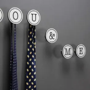 Ganci appendiabiti Art-Up Alphabet di Creativando