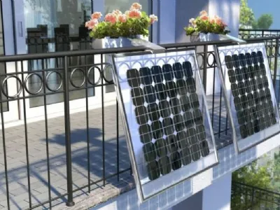 Mini pannello fotovoltaico realizzato da Ri-ambientando